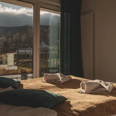 Monteverde W Swieradowie-zdroju Apartmán *